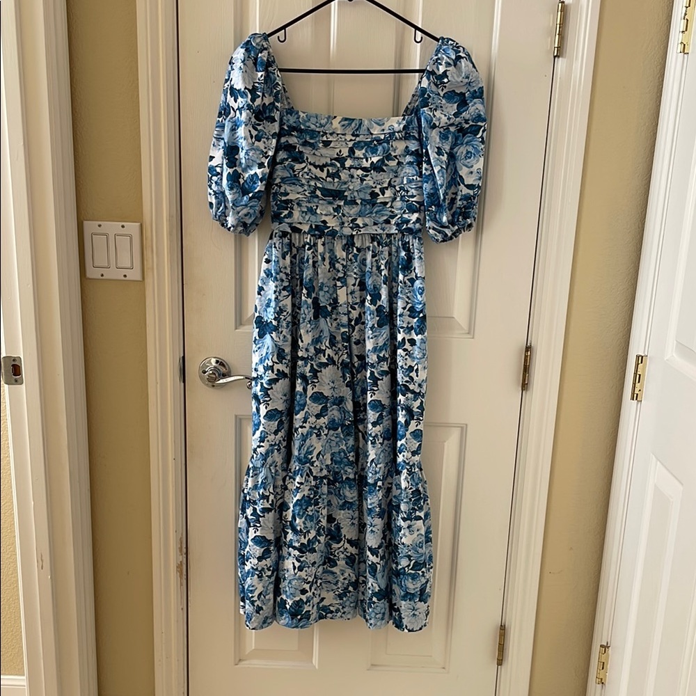 Abercrombie & Fitch Blue and White Emerson Smocked Midi Sundress size xs